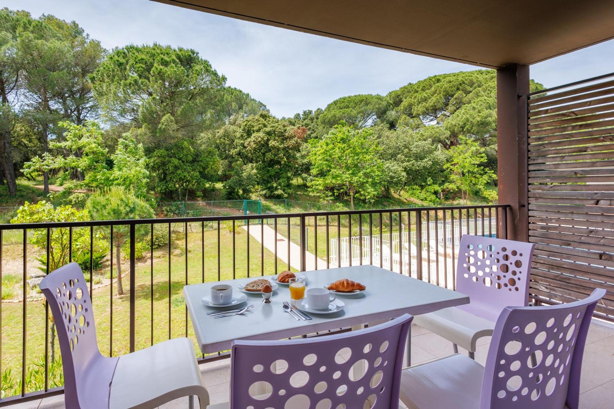 Residhotel Residence Pont Du Gard Remoulins Exterior photo