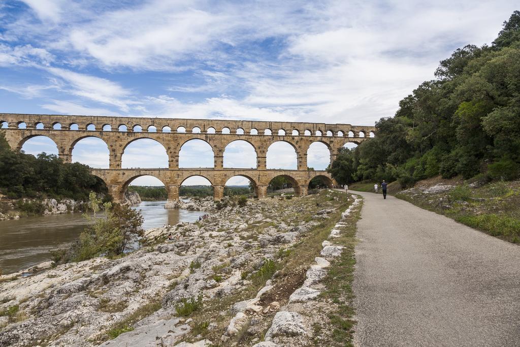 Residhotel Residence Pont Du Gard Remoulins Room photo
